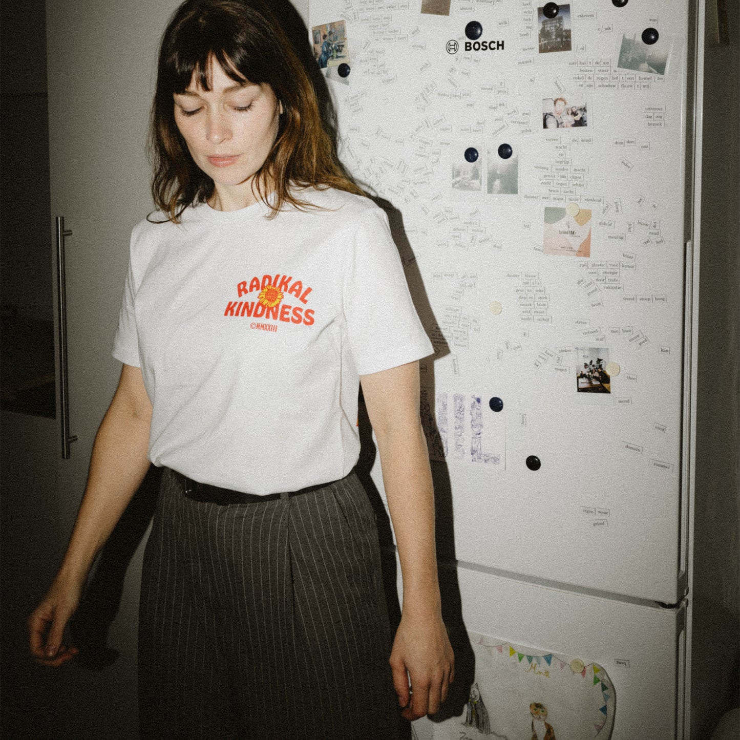 Vegan activism T-Shirt 'Roses are red, violets are blue, you can't love animals and eat them too', white, portrait front