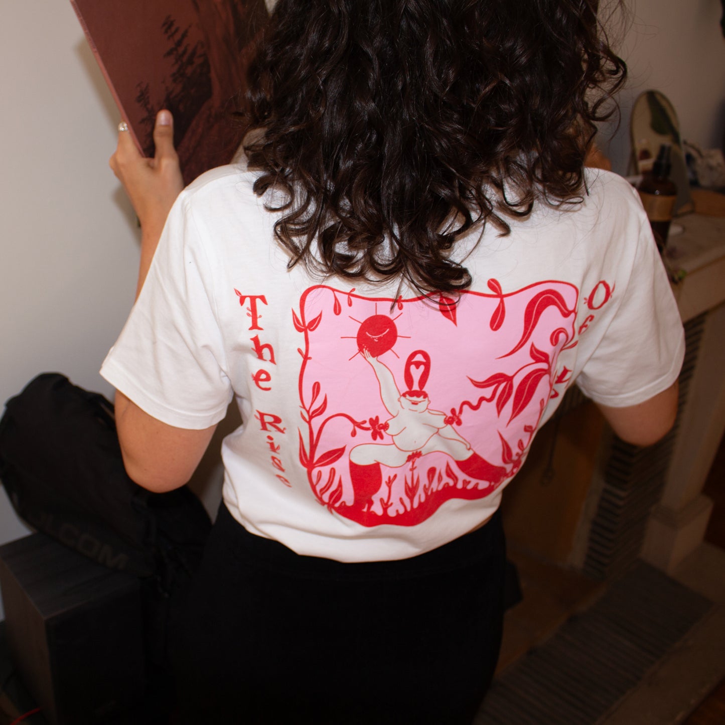 Feminist T-Shirt 'The rise of women', portrait, backprint